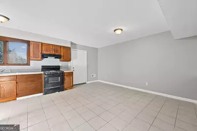 2127 Golfview Drive SE, Conyers, GA 30013 - Photo 12