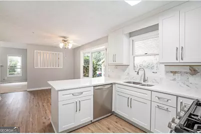 2294 Wellington Circle, Lithonia, GA 30058 - Photo 14