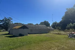 860 Indian Springs Dr, Forsyth, GA 31029 - Photo 8