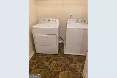 2858 Parkway Close, Lithonia, GA 30058 - Photo 14