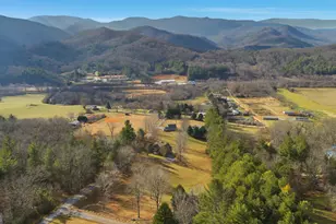 146 Deer Ridge Rd, Franklin, NC 28734 - Photo 6