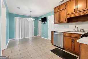 200 Weatherly Dr, Fayetteville, GA 30214 - Photo 8