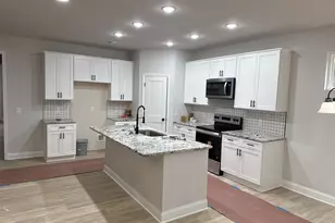 2057 N Hicks Rd, Toccoa, GA 30577 - Photo 4