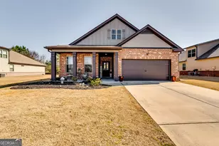 523 Carleton Pl, Locust Grove, GA 30248 - Photo 1