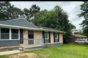 38 Royce Dr, Jonesboro, GA 30238 - Photo 1