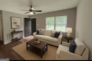 38 Royce Dr, Jonesboro, GA 30238 - Photo 2