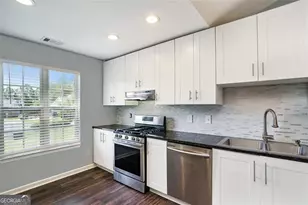 5060 Meadow Overlook, Cumming, GA 30040 - Photo 6