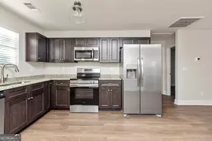 122 Tabor Dr, Warner Robins, GA 31093 - Photo 8