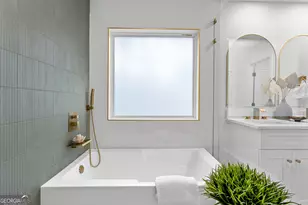 1380 Dogwood Cir SE, Smyrna, GA 30080 - Photo 22