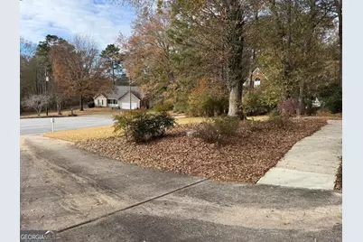 305 Daileys Plantation Drive, McDonough, GA 30253 - Photo 2