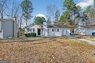2820 Robinson Wood Dr, Riverdale, GA 30296 - Photo 1