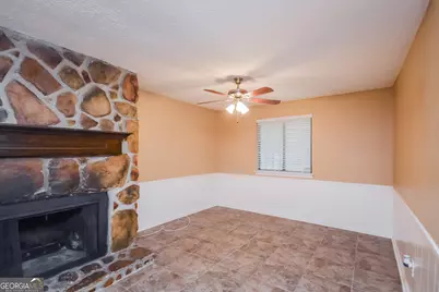 1912 Singer Way, Lithonia, GA 30058 - Photo 2