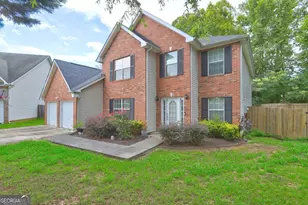 8722 Walworth Ct, Jonesboro, GA 30238 - Photo 2