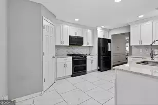 510 Platoro Ct SW, Atlanta, GA 30331 - Photo 6