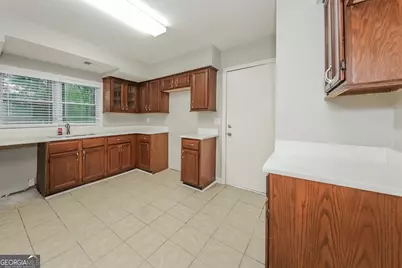 285 Blue Heron Drive, Jonesboro, GA 30238 - Photo 6