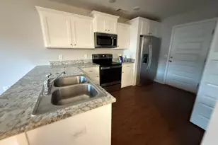 502 Acorn Ln, Statesboro, GA 30458 - Photo 2