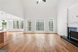 125 River N Cir, Sandy Springs, GA 30328 - Photo 36