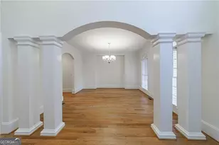 125 River N Cir, Sandy Springs, GA 30328 - Photo 14