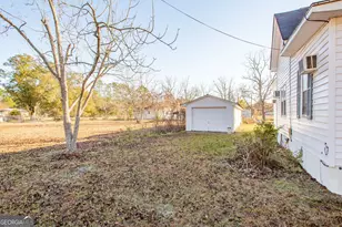 1609 Hall St, Waycross, GA 31503 - Photo 4