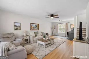 13 Roxbury Ln, Newnan, GA 30265 - Photo 8