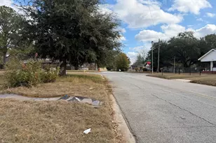 1417 E Roosevelt Ave, Albany, GA 31705 - Photo 10