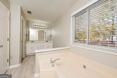 310 Lakefront Drive, McDonough, GA 30253 - Photo 8