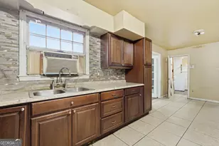 8 Regent Dr, Savannah, GA 31406 - Photo 8