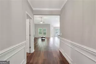 128 Clearwater Dr, Brunswick, GA 31523 - Photo 2