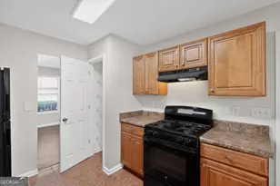 5623 Mayfair Crossing Dr, Lithonia, GA 30038 - Photo 12