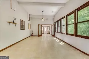 3990 Admiral Dr, Atlanta, GA 30341 - Photo 18