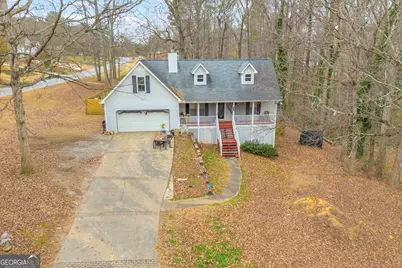 365 Falling Timber Court, Stockbridge, GA 30281 - Photo 2
