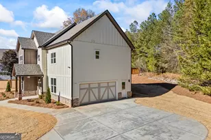 1040 Greenwood Cir, Madison, GA 30650 - Photo 6