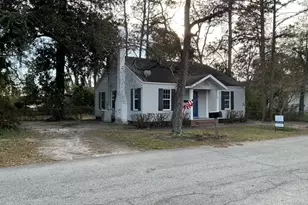 89 W Ivey St, Baxley, GA 31513 - Photo 2