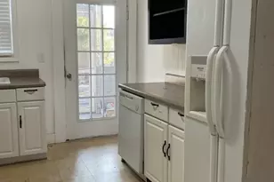 89 W Ivey St, Baxley, GA 31513 - Photo 6