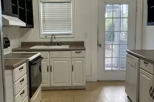 89 W Ivey St, Baxley, GA 31513 - Photo 4