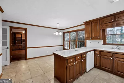 6385 Southland Forest Drive, Stone Mountain, GA 30087 - Photo 22