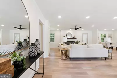 110 Jayne Ellen Court, Alpharetta, GA 30009 - Photo 4