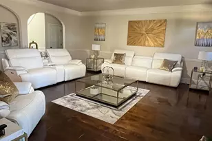 820 Clifton Springs Close Dr, Atlanta, GA 30349 - Photo 2