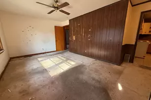 864 Spring Valley Dr, Forest Park, GA 30297 - Photo 6