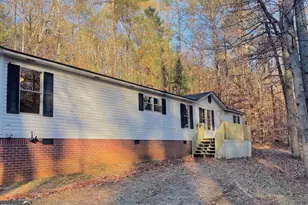 249 Oakleigh Dr, Carrollton, GA 30116 - Photo 1