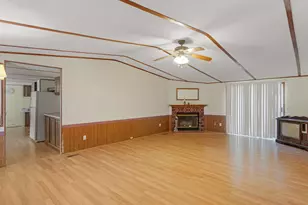 245 Brooks Rd, Jackson, GA 30233 - Photo 2