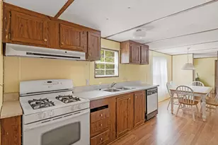 245 Brooks Rd, Jackson, GA 30233 - Photo 6