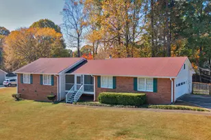 222 Farmbrook Pkwy, Stockbridge, GA 30281 - Photo 2