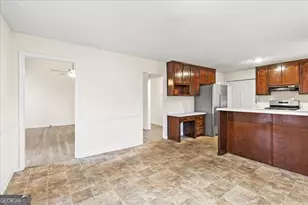 401 Streamview Ln, Stockbridge, GA 30281 - Photo 10