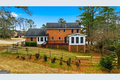 560 Clubhouse Drive SE, Conyers, GA 30094 - Photo 4