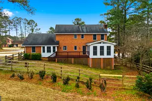 560 Clubhouse Dr SE, Conyers, GA 30094 - Photo 4