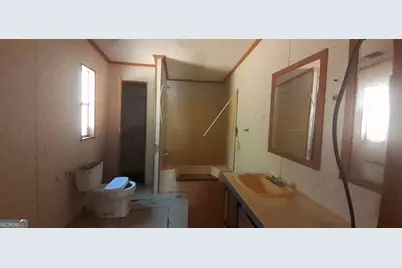 1025 Evergreen Drive, Elberton, GA 30635 - Photo 12