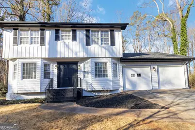 631 Bralorne Drive, Stone Mountain, GA 30087 - Photo 2