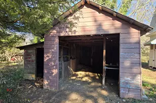 646 Walters Rd, Lavonia, GA 30553 - Photo 6