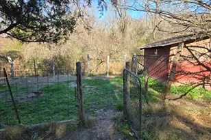 646 Walters Rd, Lavonia, GA 30553 - Photo 10